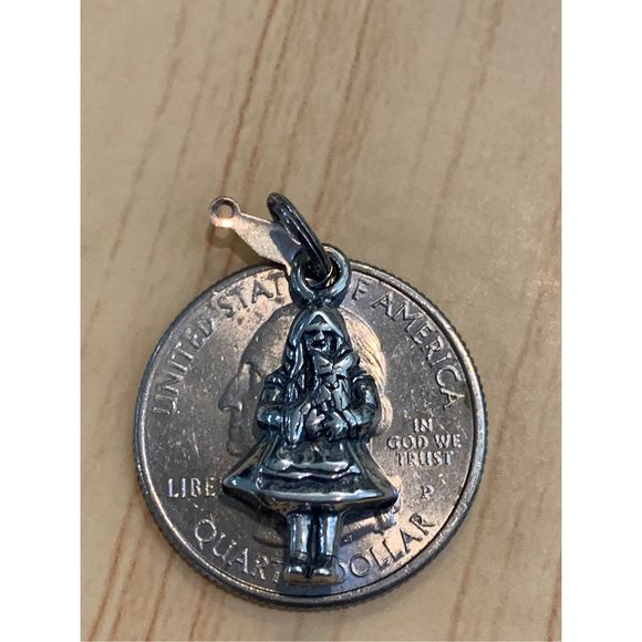 .925 Alice in Wonderland Sterling Silver Jewelry Charm - Picture 3 of 3